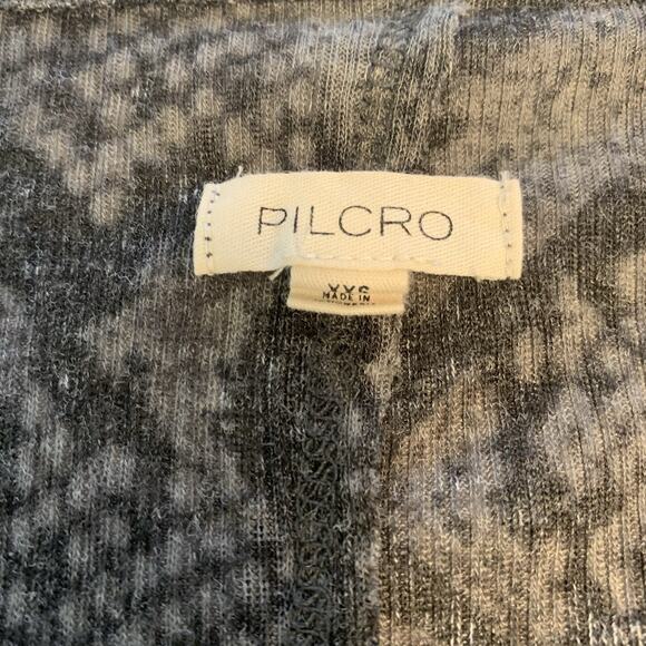 Pilcro Anthropologie Shirt Womens XXS Andie Ribbed Tissue Henley Thin Snakeprint - Picture 4 of 6